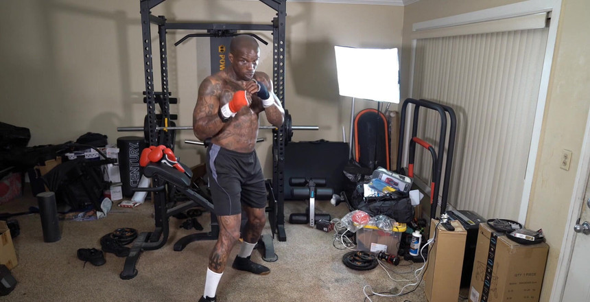 Hallelujah Johnson: 섀도우 복싱 운동 안정화는 신체의 유지를 위한 최적의 동적 지원을 제공할 수 있는 능력을 제공합니다.