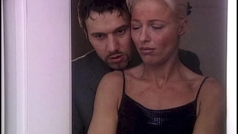 Inthe MILF room: Sex Na Záchodě S Černoškou, Zatímco Pár Se Dívá