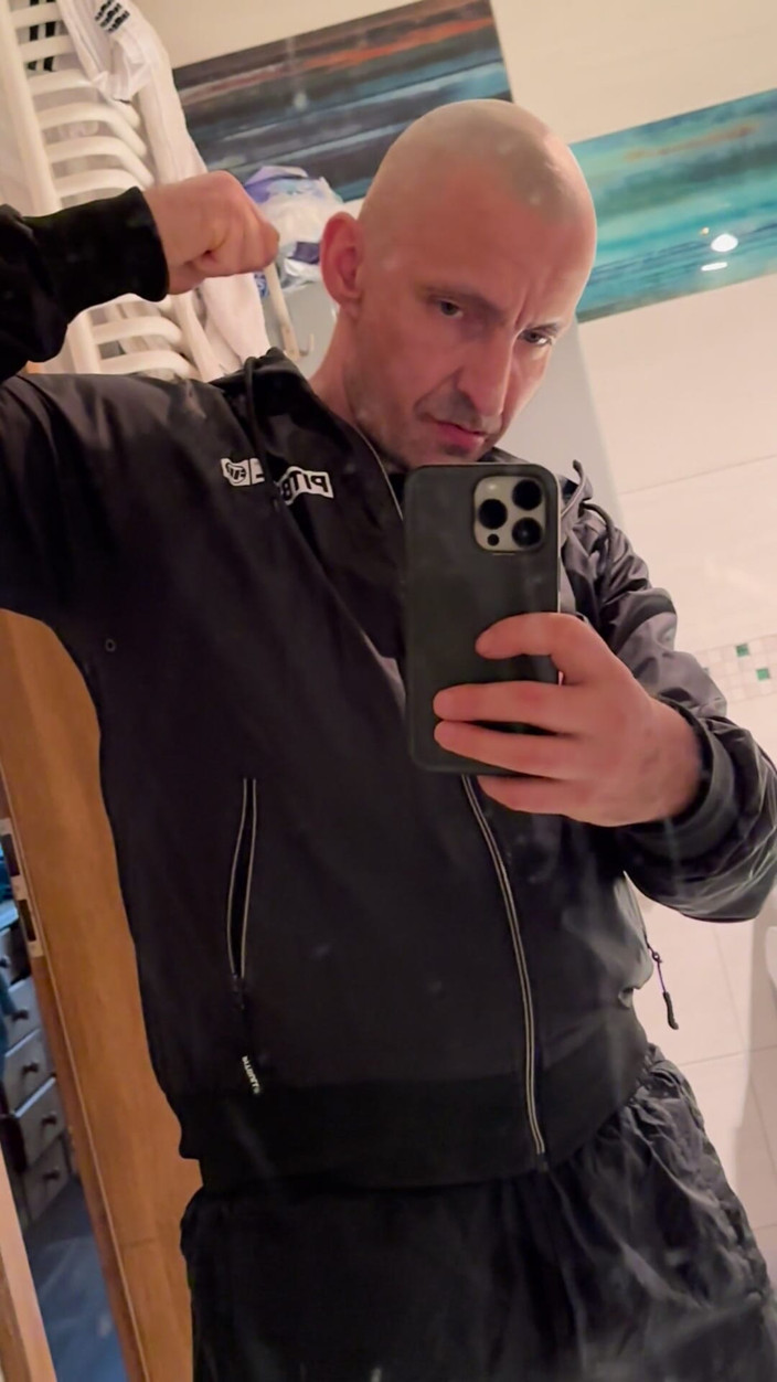 Ditrypig fetish: Disrty Bedroom