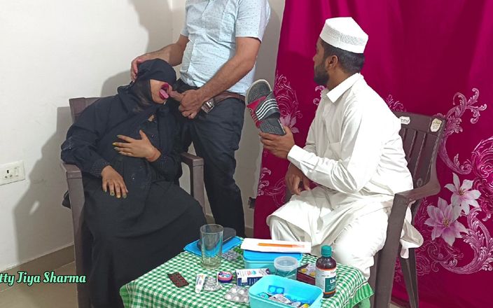 Hotty Jiya Sharmaa: Müslüman kadınlar hamile bırakamadığı için doktor tarafından kocasının önünde sikiliyor (üçlü seks)