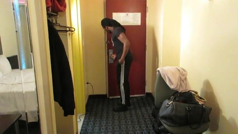XXX Cake Factory Adult Network: Ms. Panda सख्त गहरे लंड से फुहार छोड़ती है!!