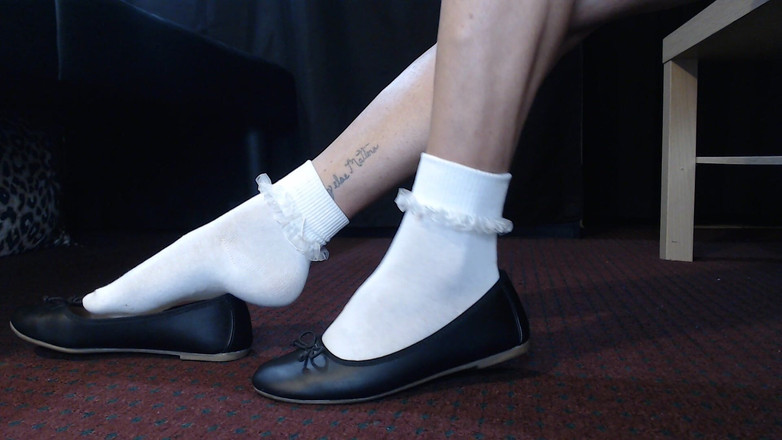 Abby Anna: Le ballerine del college con le calze arrapata