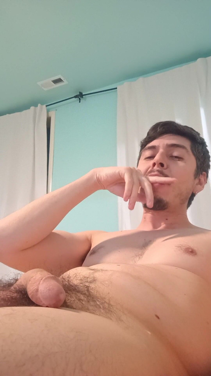 Tabasco Jake: Handsome Man Cums and Devours Thick Cumshot