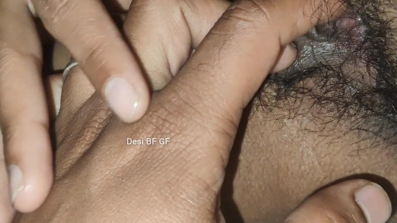 Manoj12015: प्रेमिका की तंग बालों वाली चूत चाटना और जोरदार चोदना और चूत चूसन