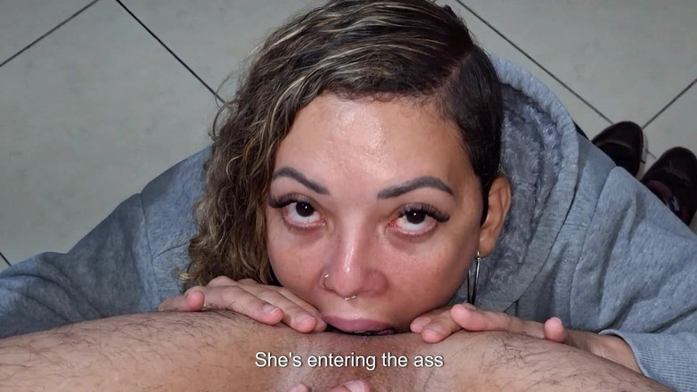 Gabi SweetCouplesStories: 彼女は舐めセッション中に彼のお尻の中に舌を突っ込んだ