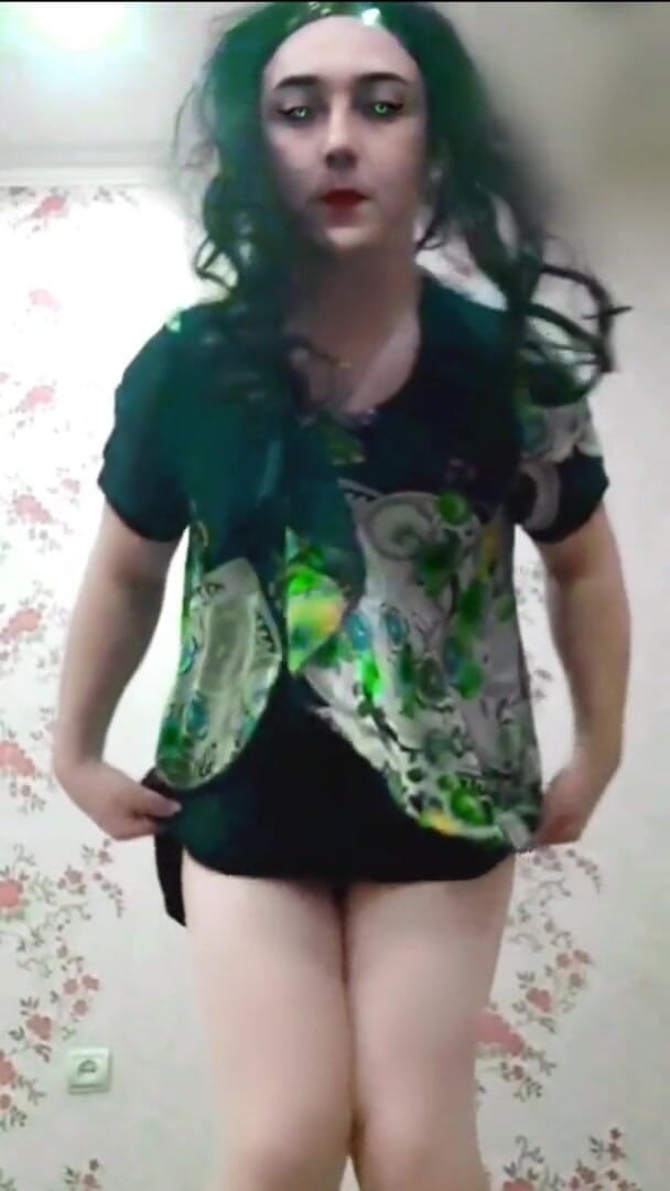 Kitty_Cross: Kurzes kleid, süßer heißer ladyboy, dicker arsch, transe, weißes blondes...