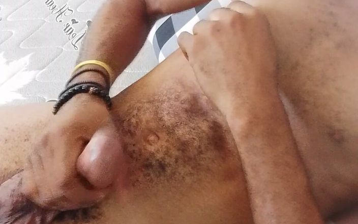 Mrwhytman: Polla negra masturbándose y corre