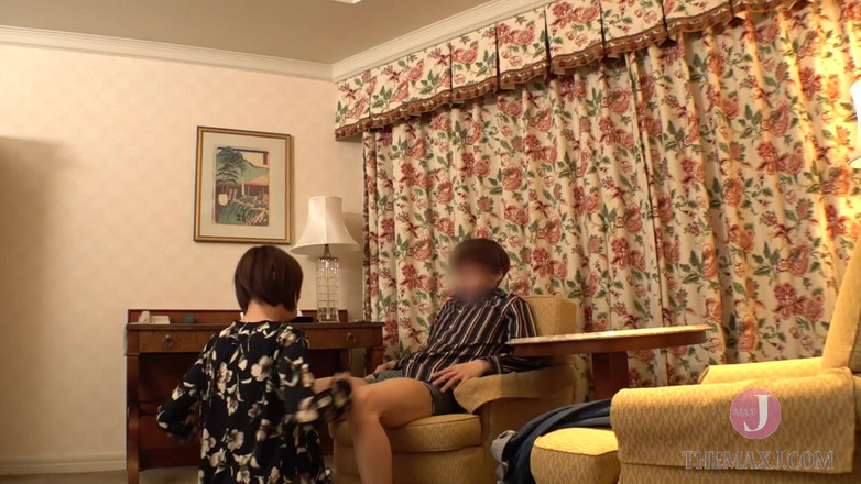 JAV Amateur: Malaikat dengan muka yang cantik, gerak isyarat super erotik dan...