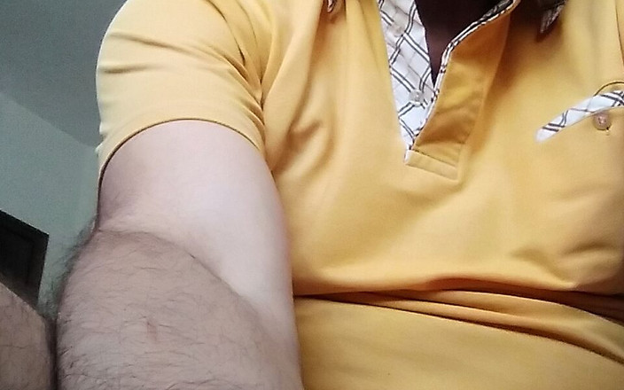 Setesesso7: 在7月的一个周六下午的表演中手淫我的大鸡巴