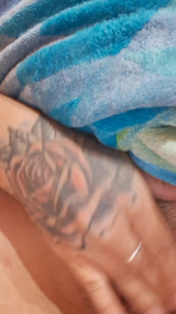 Noemileon: Chilská amatérská latina modelka s velkými prsy si hraje s...