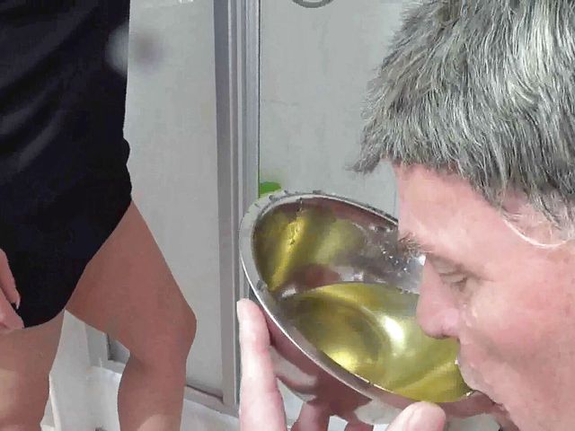 Piss drinking from pet bowl (Femdom Austria)