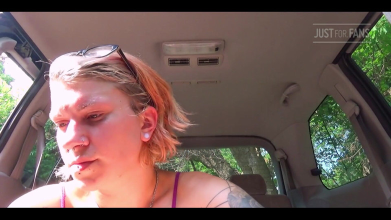 FondaDix: Sweaty Smoking