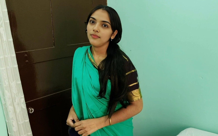 Hotdostt: Indian Stepmom Shared Single Bed and Made Stepson Happy Full...
