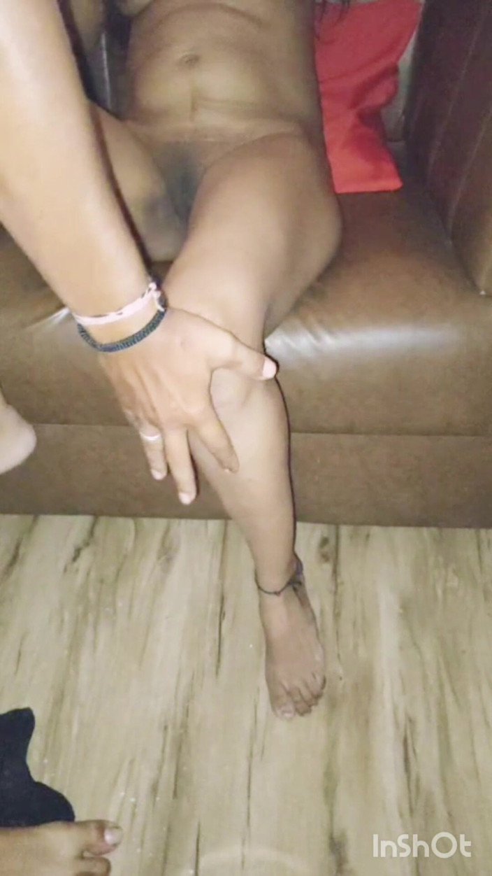 Jasika: La cognata ha fatto sesso con il suo vicino.