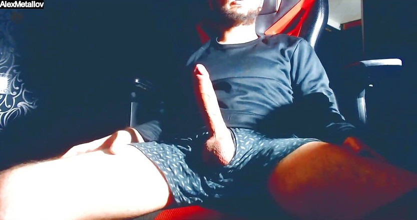Alex Metallov: 我一直操我的手。和我一起边缘自己