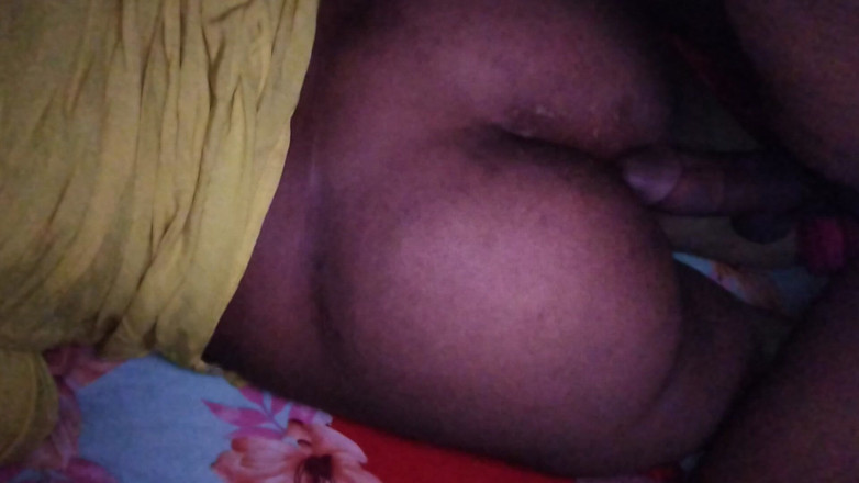 Deshi women: Krásná Desi studentka sex místní hindské audio Xxxx, Desi místní...