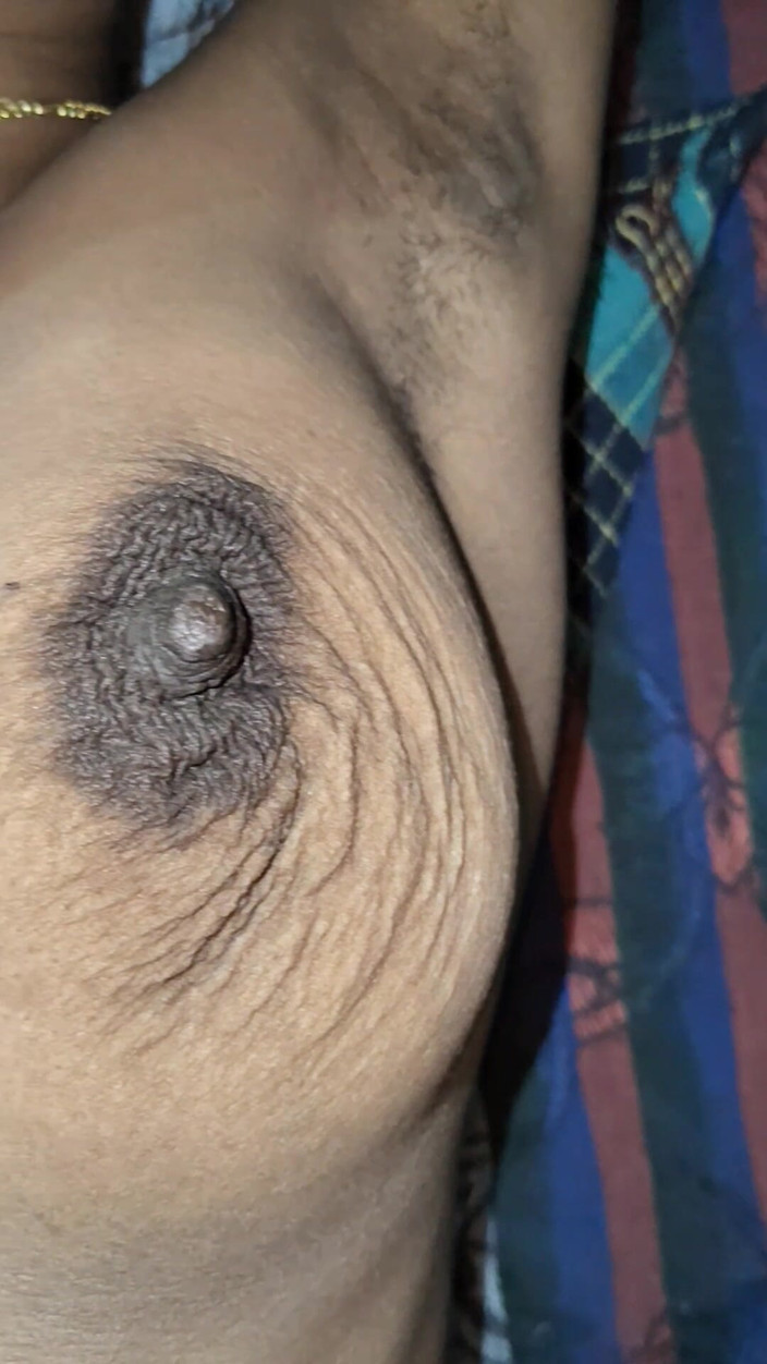 X videos: Wife Playing with Boobs