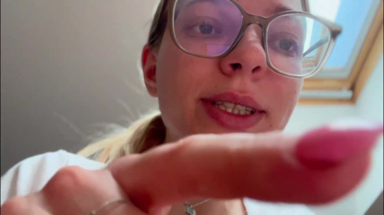 Goddess_Bella_Rae: Bal slaat Asmr - fluisteren - femdom
