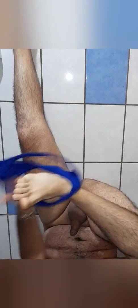 Davidandrexxx: Cumming in my chest