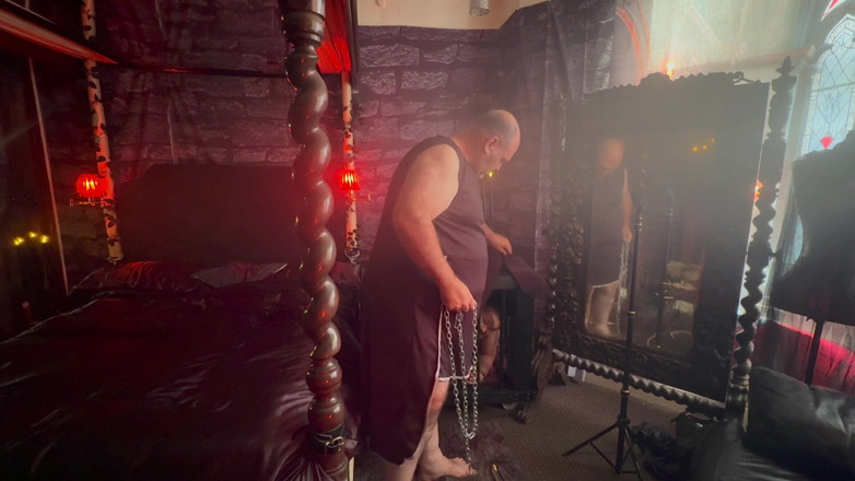Aaexperiencesltd: Část 1: - Lanista medvěd trest a čas na hraní s Kitty.