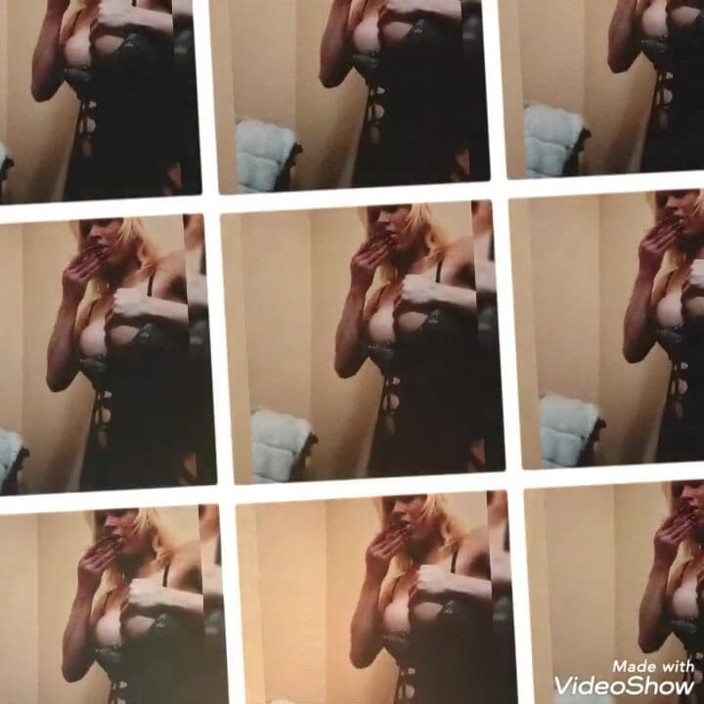 Laratransexualbarcel: Une branlette sexy et sexy