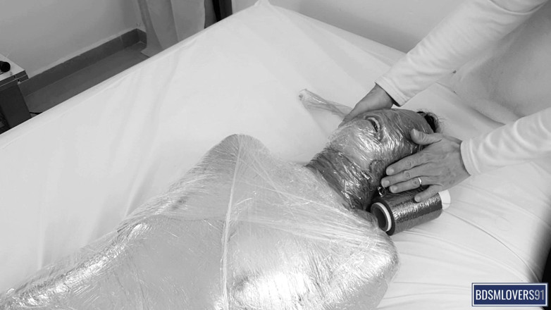 Bdsmlovers91: POV: Expedierea ta a sosit!