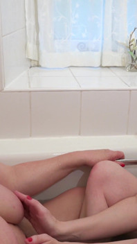 Bathtime fun with Lily May
