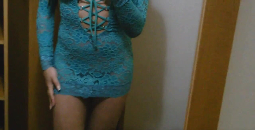 Nikki Montero: aici mă ejaculez în gura amatoarei Tranny Carol Molinari