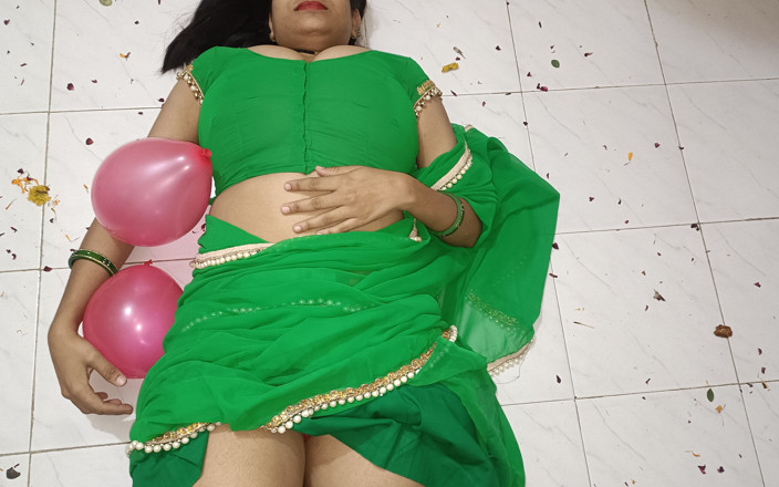 Yourdidipriya: 자지 위에 케이크를 바르고 핥는 바비, Devar를 타다