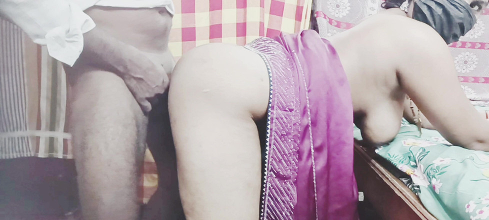 Sexy baby: The Husband Gave His Wife a New Saree, and the...