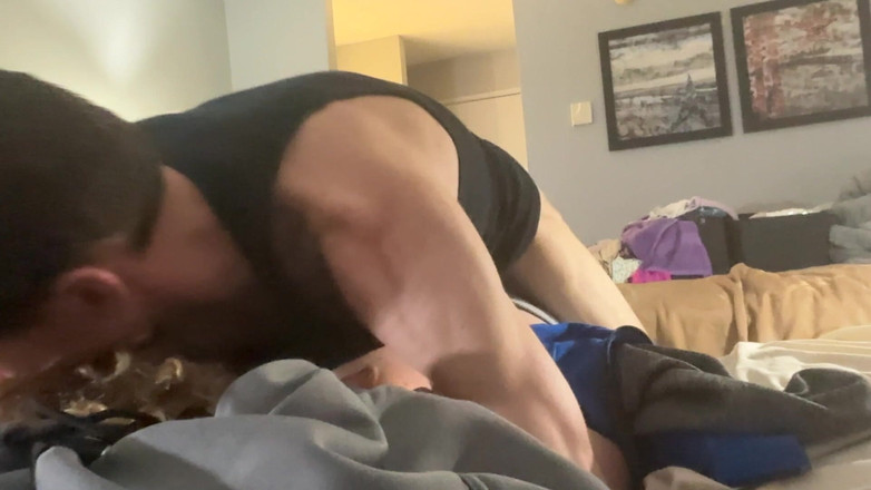 Alpha stud 4 u: Відео від першої особи , прямо над її головою, коли вона приймає це