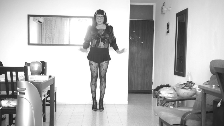 Voyager: Süper seksi kıyafet.