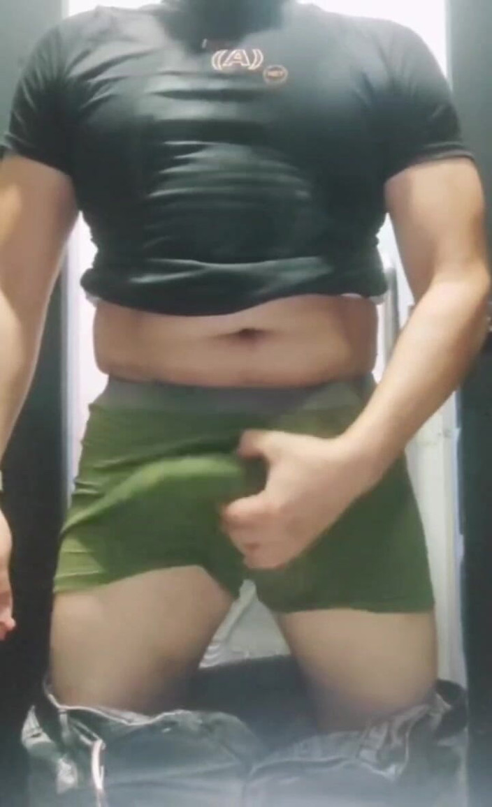 EgyptianStallion82: Kasımı ve büyük yarağımı gör