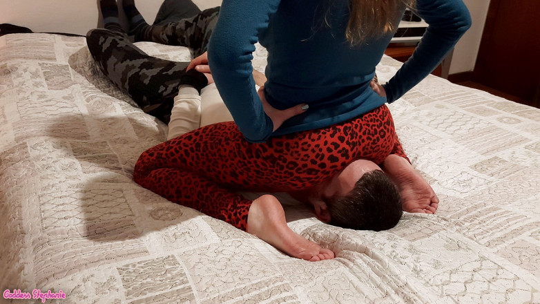 goddess82: Sezení na obličeji, bojová dominance!