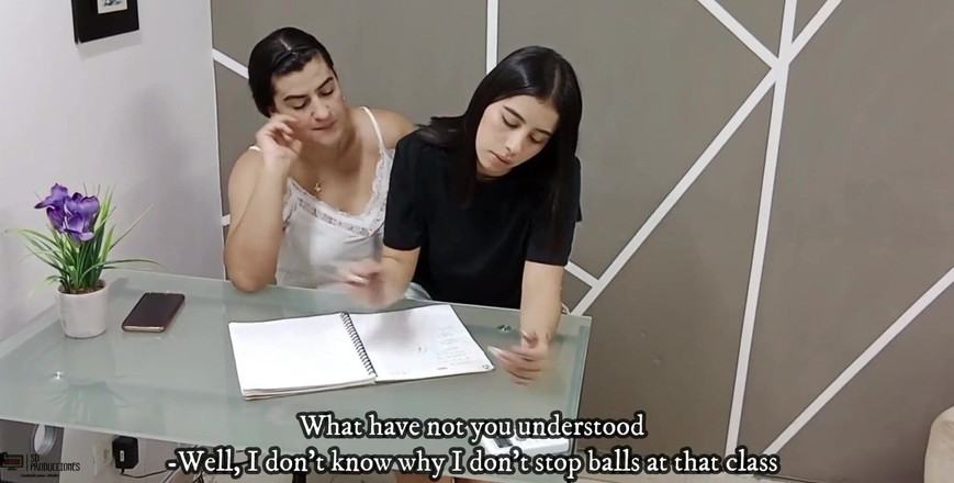 Candyrouse: Azgın lezbiyen çiftler birbirlerinin amlarını yalıyor ve sikiyor