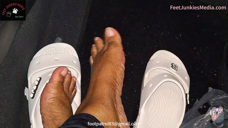 Foot Patrol: Lulusex - primera adoración de pies en primer plano