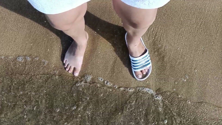 Idmir Sugary: Feet and the Sea Extra Slowmotion - One Foot Barefoot and...