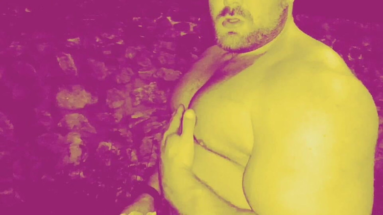 Jack stacked: 체육관이 주차장에서 구부러진 후