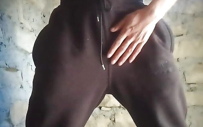 Gangbang straight: 6-zoll-schwanz pisst