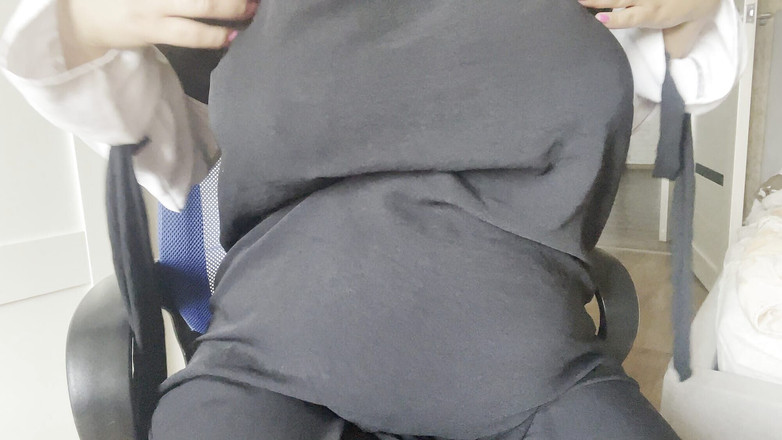 Lux Eva: 摩洛哥熟女说话给撸管指挥