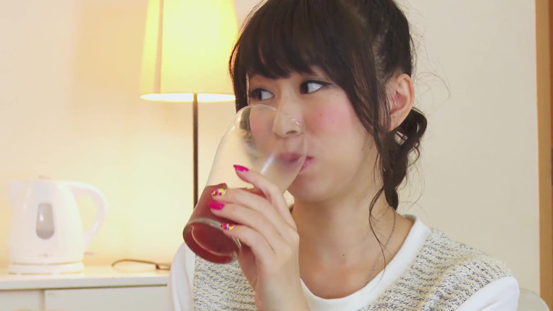 Caribbeancom: Japanese chick is getting slammed in her hairy cunt