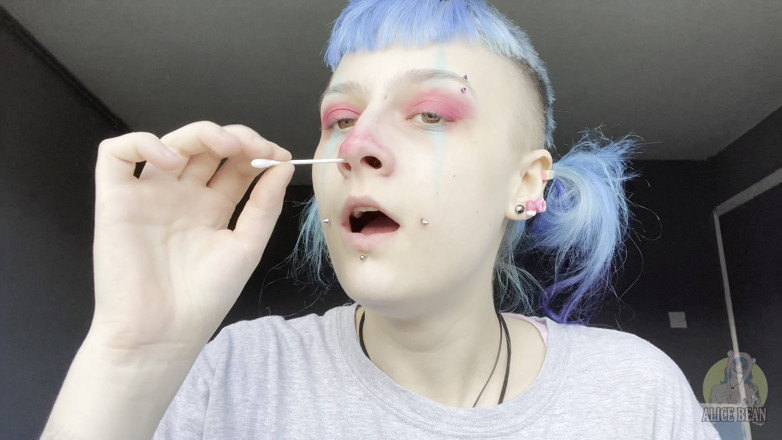 Alice Bean: Strângându-l pe clovn