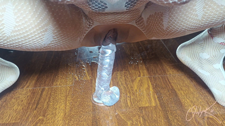 Only Ku: Tante seksi rambut merah muasin dirinya sendiri pakai dildo di...