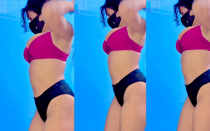 AngelSofia: 初めてのアダルトビデオ私の大きなおっぱいはどうですか??お好きですか。。パーフェクトボディインド巨乳ティーン