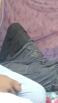 Desi Village Girl First Time Sex Video, Desi GF First Time XXX Video, Village GF Mms