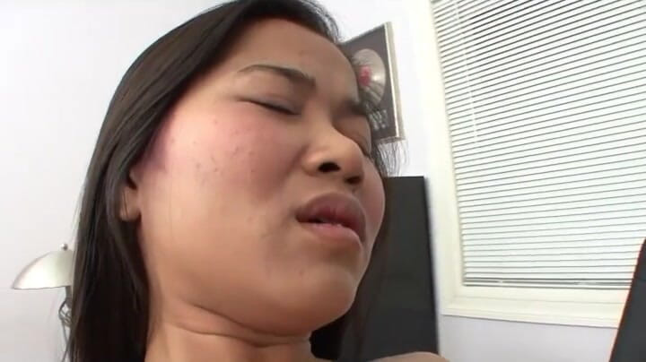 Time To Jerk Off: Hung dude penetrating a bald Asian pussy
