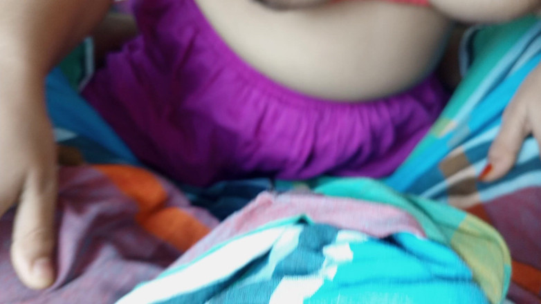 Nusrat: Bhabhiインド巨乳インドおばさん巨乳デジインド巨乳