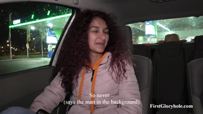 First Gloryhole: Lilien si ibu tiri yang masih muda - 9 dosis sperma hangat (video...