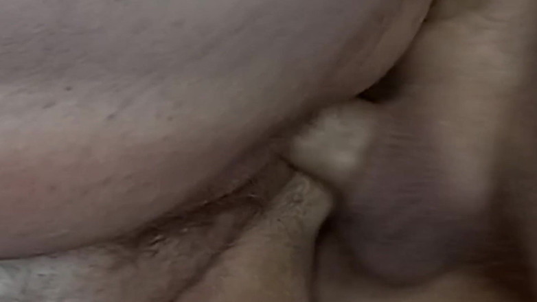Zona901: After sex, a huge amount of sperm flows out of...