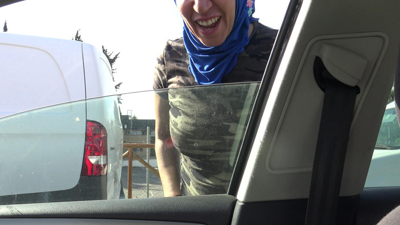 Souzan Halabi: Algerijnse prostituee met een klant in haar auto in een...